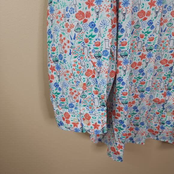 Duluth Wrinklefighter Button Up Shirt in Gardener Floral Plus Size 4X - Picture 5 of 9